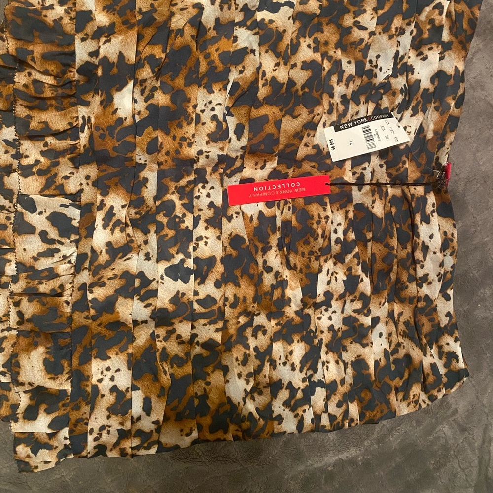Leopard skirt